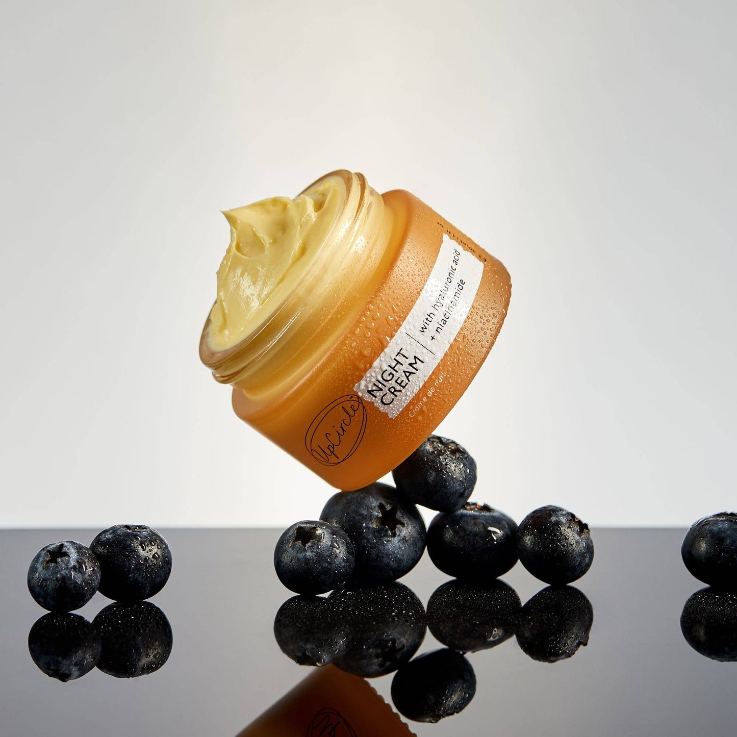 Anti-Ageing Night Cream with Hyaluronic Acid + Niacinamide